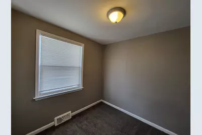 420 E Meyers Avenue, Hazel Park, MI 48030 - Photo 6