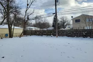 420 E Meyers Ave, Hazel Park, MI 48030 - Photo 18