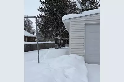 106 N Reinberg Avenue, Scottville, MI 49454 - Photo 2