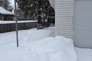 106 N Reinberg Ave, Scottville, MI 49454 - Photo 2