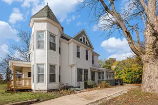 417 Maple St, Big Rapids, MI 49307 - Photo 6