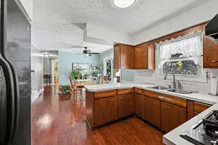 2413 Tamrack St, Kalamazoo, MI 49006 - Photo 10