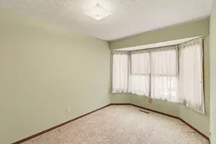 1197 Sunview Dr, Saint Johns, MI 48879 - Photo 10