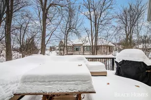 578 Stonehenge Dr SW, Grandville, MI 49418 - Photo 38