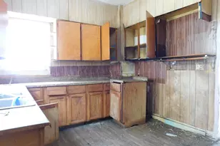 617 Dwight Ave, Kalamazoo, MI 49048 - Photo 10