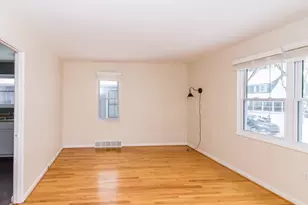 222 Buena Vista Ave, Ann Arbor, MI 48103 - Photo 4