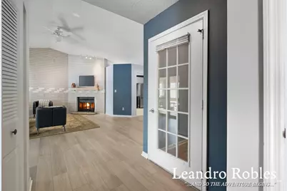 661 Twin Lakes Drive NE, Grand Rapids, MI 49525 - Photo 12