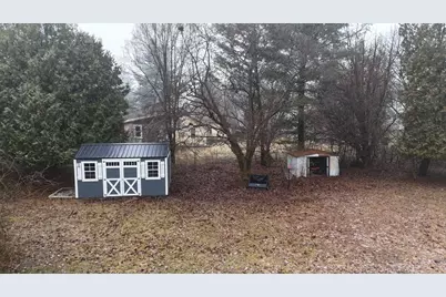 1300 N Waterloo Avenue, Jackson, MI 49202 - Photo 4