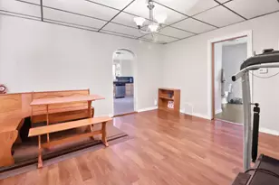 1300 N Waterloo Ave, Jackson, MI 49202 - Photo 6