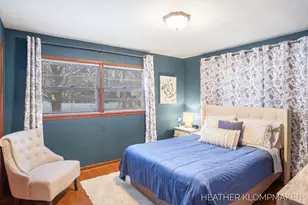 1647 W Lakewood Blvd, Holland, MI 49424 - Photo 8
