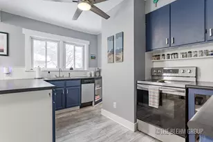 908 Superior St, South Haven, MI 49090 - Photo 10