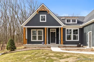 8780 Bentham Court NE, Rockford, MI 49341 - Photo 4