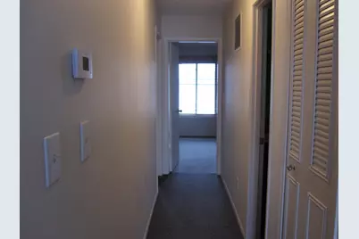 820 Cliffs Drive #306, Ypsilanti, MI 48198 - Photo 4