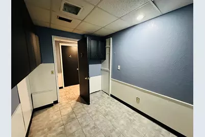 3911 W Michigan Avenue, Lansing, MI 48917 - Photo 8