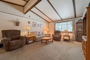 28860 Sarabyn St, Dowagiac, MI 49047 - Photo 14