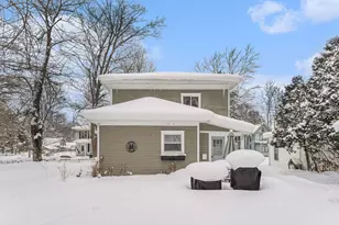 525 Hubbard St, Allegan, MI 49010 - Photo 2
