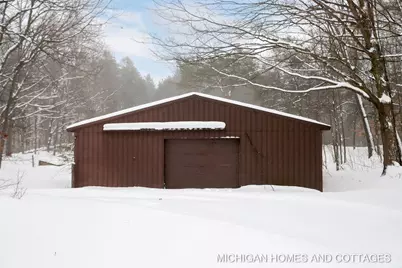 3887 65th Street, Holland, MI 49423 - Photo 4