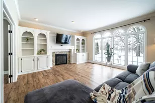 1367 Meadow Green Ct SE, Caledonia, MI 49316 - Photo 10