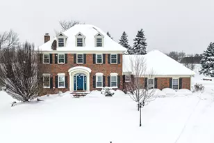 1367 Meadow Green Ct SE, Caledonia, MI 49316 - Photo 2