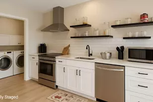 544 Homestead Ave, Holland, MI 49423 - Photo 6