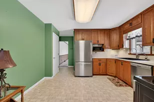 1956 Trinity Ln, Jackson, MI 49201 - Photo 12