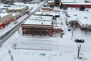 106 E Main St, Fennville, MI 49408 - Photo 26