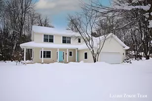 O-1129 Lake Michigan Dr NW, Grand Rapids, MI 49534 - Photo 2