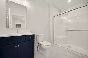 4692 Knapp Bluff Dr NE, Grand Rapids, MI 49525 - Photo 28