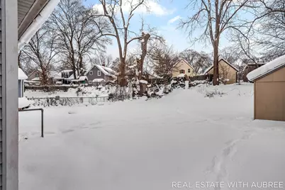 814 Woolsey Drive SW, Grand Rapids, MI 49503 - Photo 24