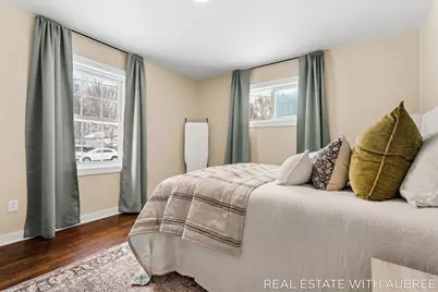 814 Woolsey Drive SW, Grand Rapids, MI 49503 - Photo 16