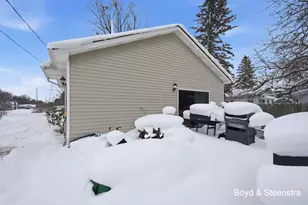 409 W Maple St, Wayland, MI 49348 - Photo 26