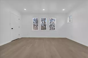 2725 Leslie St, Detroit, MI 48238 - Photo 14