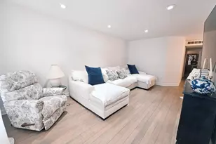 5346 Clippert St, Dearborn Heights, MI 48125 - Photo 2