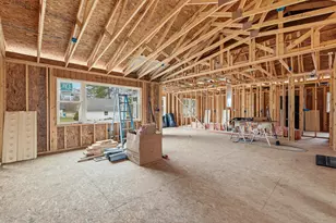 644 Willow St, Howard City, MI 49329 - Photo 8