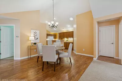 2811 Villa Lane, Benton Harbor, MI 49022 - Photo 6