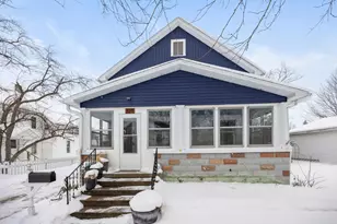 517 Elm St SE, Lowell, MI 49331 - Photo 2