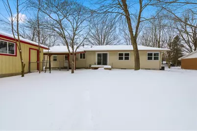 6891 Somerset Drive, Brighton, MI 48116 - Photo 4
