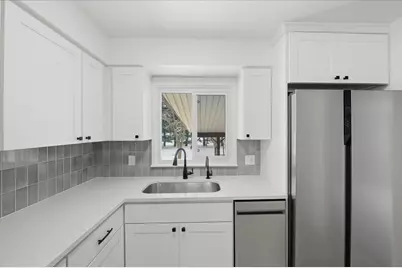 6891 Somerset Drive, Brighton, MI 48116 - Photo 8