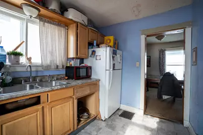 1525 W Saginaw Street, Lansing, MI 48915 - Photo 8