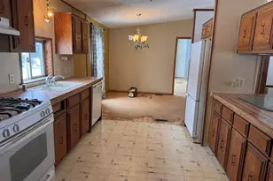 3899 Fruit Ridge Ave NW, Grand Rapids, MI 49544 - Photo 6