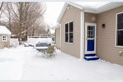 2150 Oak Leaf Trail, Portage, MI 49024 - Photo 8