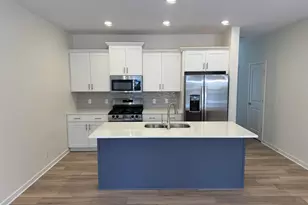 1980 S Shorewood Ln, Holland, MI 49423 - Photo 6