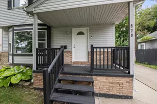 578 E Mahan Ave, Hazel Park, MI 48030 - Photo 2