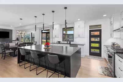 215 Gehl Avenue SW, Walker, MI 49534 - Photo 16