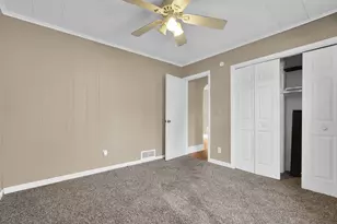 910 Miller Rd, Kalamazoo, MI 49001 - Photo 18