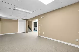 910 Miller Rd, Kalamazoo, MI 49001 - Photo 24