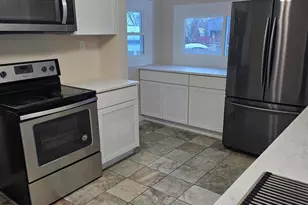 1013 Mahlon St, Lansing, MI 48906 - Photo 16