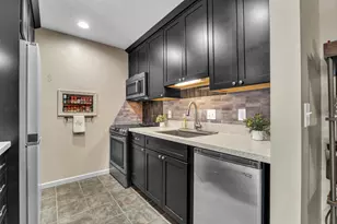 2636 Stadium View, Ypsilanti, MI 48197 - Photo 18