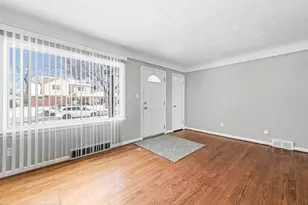 620 Highview St, Dearborn, MI 48128 - Photo 6