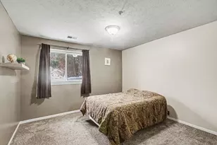 5869 Crosswinds Dr, Norton Shores, MI 49444 - Photo 12